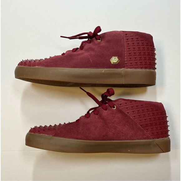 Nike LeBron 13 Lifestyle Cavaliers Team Red Gold Emblem Shoe 806396-600 Size 11 - Picture 3 of 10